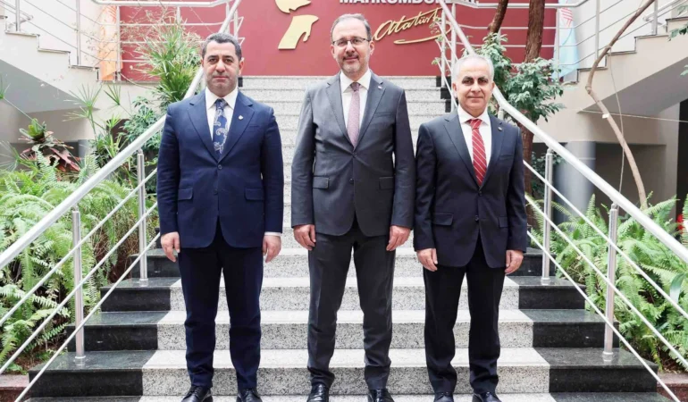 KASAPOĞLU VE BOZGEYİK’TEN REKTÖR DOĞAN’A ZİYARET