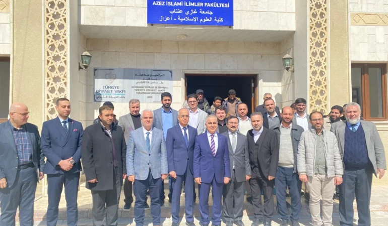 REKTÖR PROF. DR. DOĞAN GAÜN AZEZ İSLAMİ İLİMLER FAKÜLTESİ’Nİ ZİYARET ETTİ