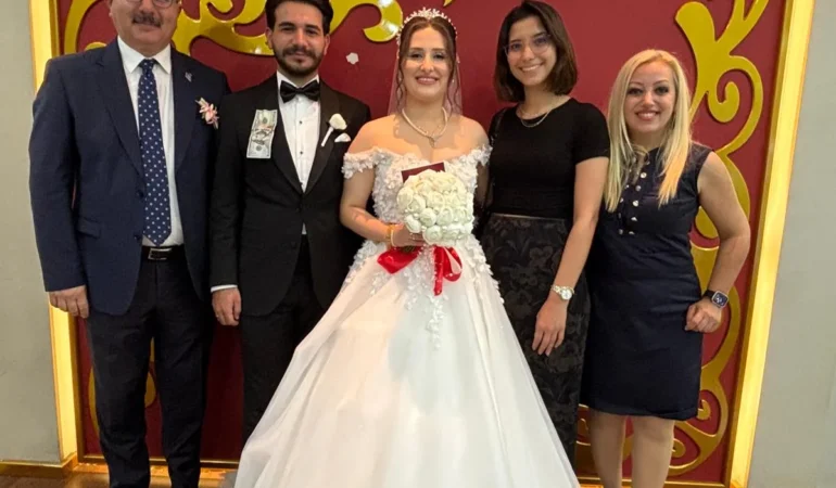BİR ÖMÜR BOYU MUTLULUĞA  “EVET“DEDİLER