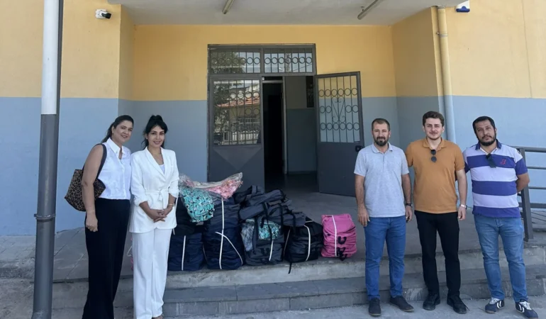 Hayırsever eğitimci Karabacak’tan Köy Okullarına destek