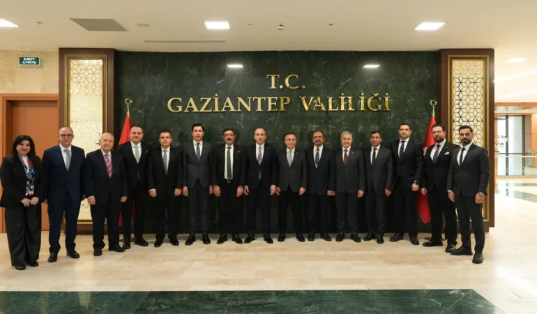 Dayanışma Vurgusu: dernek Heyetinden Vali Çeber’e Ziyaret